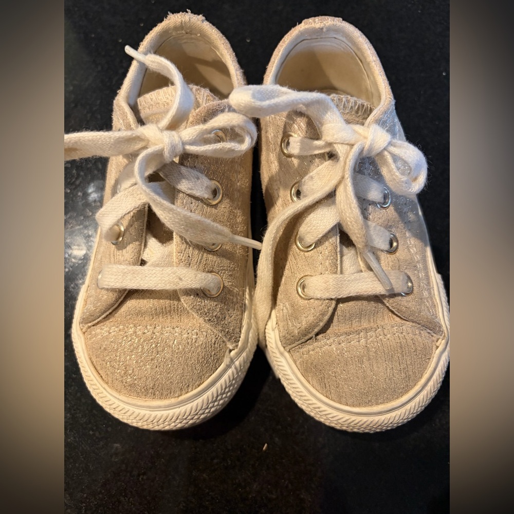 Converse Kids Cream/gold Converse Sneakers